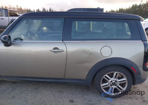 2011 Mini Cooper Clubman из США, поврежденный, VIN WMWZF3C56BTY00069